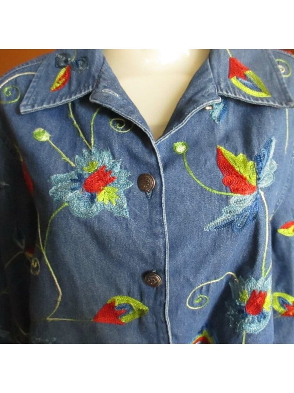 Vintage Medium Embroidered Cottage Mom Denim Jacket 1990's Flowers & Vines!